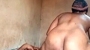 i feel so drawn to this curvy black milf's sexy ass and pussy in xxx style