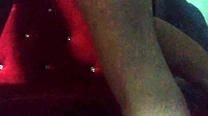 业余亚洲18+少女沙发硬核操纹身熟女禁忌自制