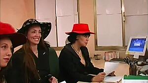 天啊，agency的大乱交简直混乱，深喉和撕破丝袜满场飞！