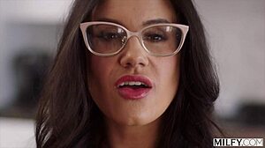 Milfy penny hungry for young studs cock 🍆