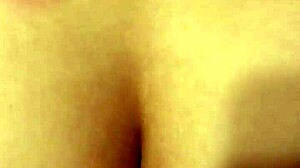 mi mujer carla masturbates with toys and dildo