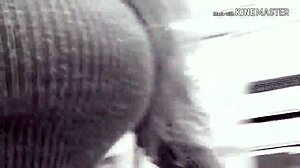 拉丁巨乳妹户外公开露大奶