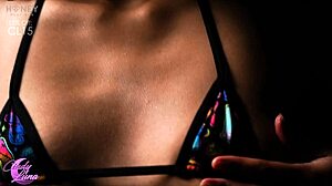 Watch my 18yo ass bounce on this pretty dildo!