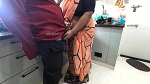 想看Aashni Mondal一边我打飞机吗？