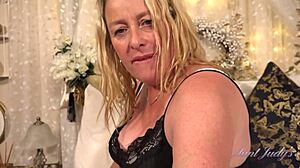 Auntjudys - 丰满45岁继姨薇姬·安妮POV吸舔操你