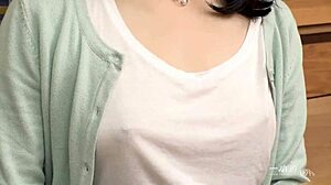 无胸罩邻居人妻信号求内射！