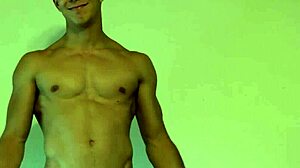 Watch That Muscular Uk Chav Bounce On Dick!