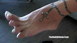 Stepsister Adriana Chechik and Abigail Mac in Sensual Tribbing