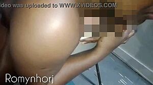 Couple in Rio hotel invites waiter for hot sex 😏