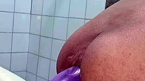 It hurts but feels good when fully entered