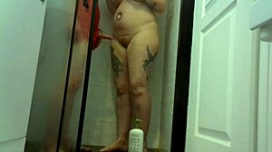 Short shower scene in paris with big tits milf