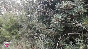 变态妈妈 Nippleringlover 户外撒尿秀极端穿孔骚穴合集