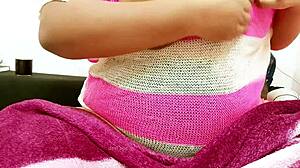 Indian Sexy Lady Reveals Her Boobs Teasingly