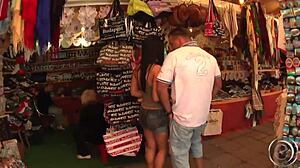 Titus和Lauro Giotto捡到饥渴德国妞进行公共肛交群交和射精