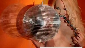 Hot 70s Sluts Finger Cunts!