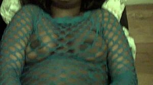 Passion sucking good dick in first solo scene.