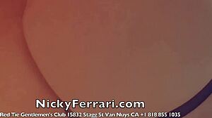 我不敢相信Nicky Ferrari，这个性感的拉丁巨乳熟女，每次都让我疯狂！