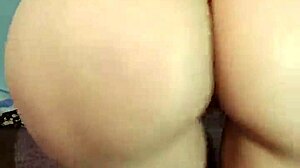 Teen webcam dancing to reggaeton mix 3