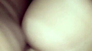 Comendo Novinha Gostosa Enquanto Ela Mete O Dedo No Cu