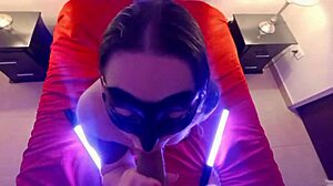 嘿，想不戴套干一炮吗，幸运小子？