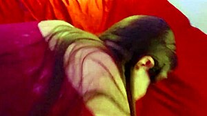 嘿，想不戴套干一炮吗，幸运小子？