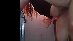me follo a la mam� de mi amigo y le lleno la vagina de leche pov
