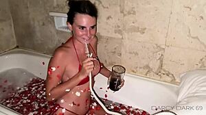 Sex In The Bathroom With Hookah And Pissing
