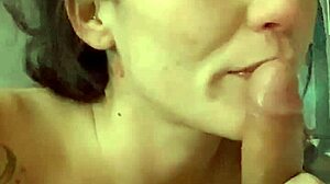 i wanna play with kitty's pussy, lick it sloppy and deepthroat her cock