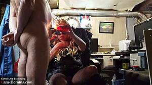 lustsklave wird von domina abgemolken - kerzenwachs schl�ge asche auf pimmel