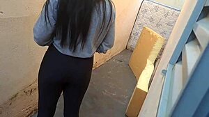 i love seeing my niece's big ass in tight pants on the street, wanna cum