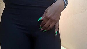 i love seeing my niece's big ass in tight pants on the street, wanna cum