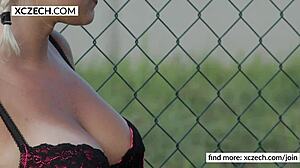 beautiful blonde makin striptease showin pussy