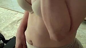 my new study partner estefi invites me to her new apartment