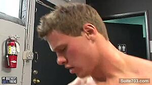 看到这些猛gay健身房狂操屁眼了吗