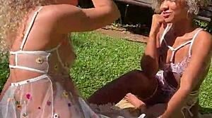 Negra gostosa tenta dar conselho pra dani mas termina em foda