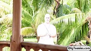 Quinn Wilde, suck on Sean’s huge hard cock right now!