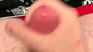 Quick jack off and cumshot before bed!