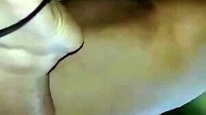 My first time squirting~