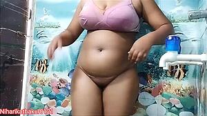 Indian Desi Girl Anjali Arora Shows Big Tits