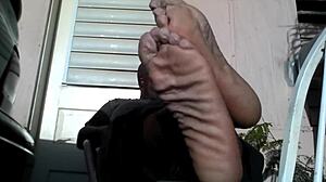 bear black master, do you need a slave to worship your big feet after work?