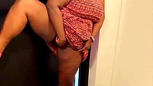 i squirt and masturbate to orgasm outdoors in public