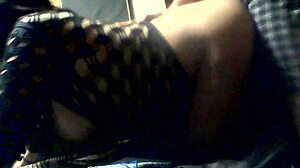 年轻胖大奶纳瓦霍Tiff后入式猛干。