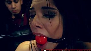 哎呀金发18+Aidra Fox和Kharlie Stone绑缚振动棒超激烈！