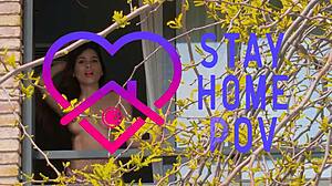 该死，蓝眼睛Reislin在辣骑乘后渴望我的精液！