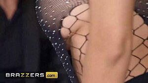 Katrina Moreno flaunts body before big load hits