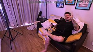 yo, wanna peek at porn behind the scenes?