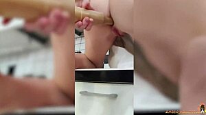 lustful housewife masturbates solo