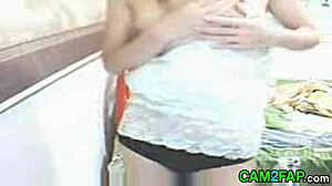 中国摄像头骚妹免费亚洲秀逼片