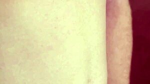 肌肉红发男同性恋帅哥手淫大鸡巴