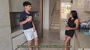 偷窥继子自慰让我兴奋！🔥